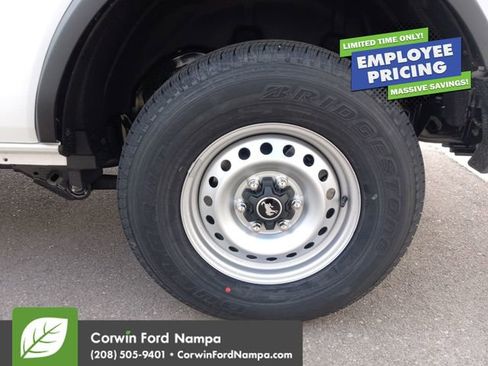 New 2025 Ford Bronco 4-Door AWD/4WD image 32