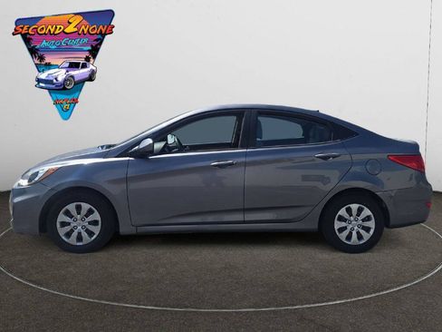 Used 2017 Hyundai Accent SE FWD image 5