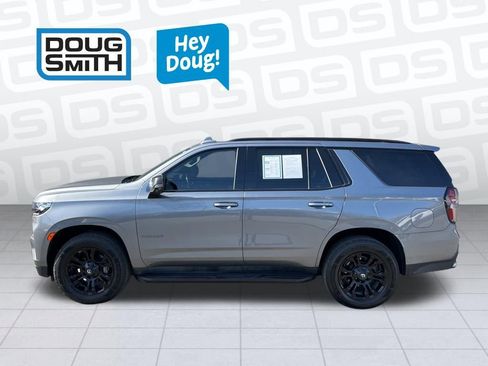 Used 2021 Chevrolet Tahoe Premier w/ Premium Package AWD/4WD image 3