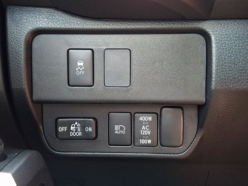 Used 2023 Toyota Tacoma TRD Sport w/ Black Out Package (TMS) AWD/4WD image 25