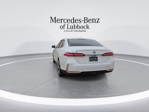 Used 2024 BMW 540i xDrive 540i xDrive Premium w/ Premium Package image 7