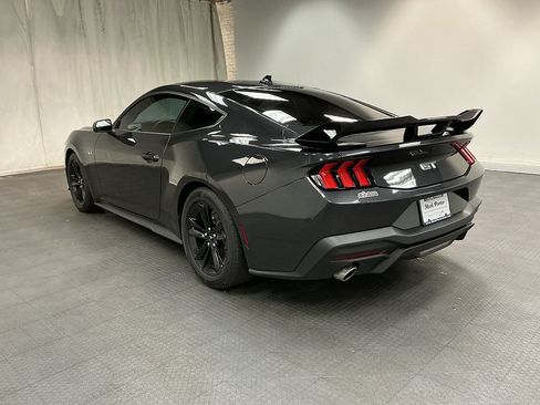 Used 2024 Ford Mustang GT RWD image 3