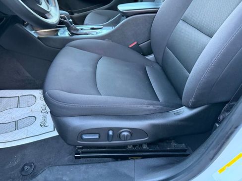 Used 2024 Chevrolet Malibu LT image 12