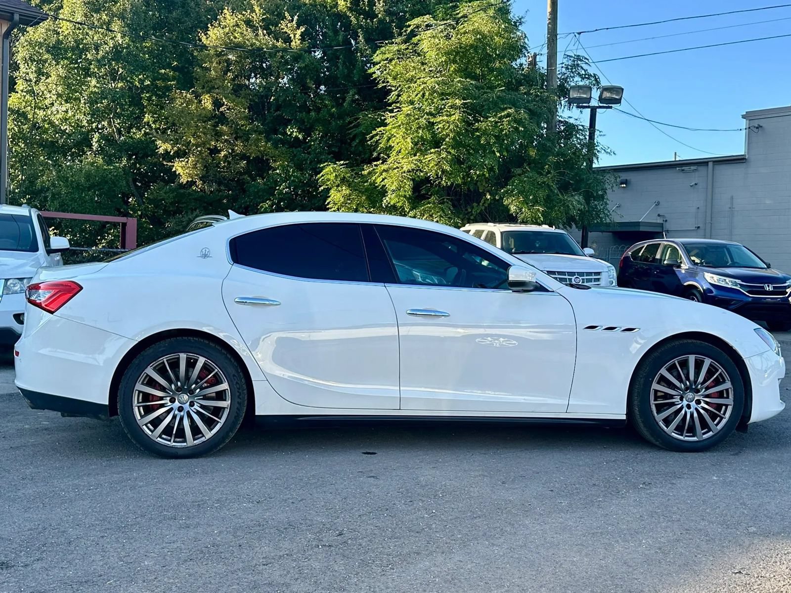 Used 2018 Maserati Ghibli S Q4 AWD/4WD image 2
