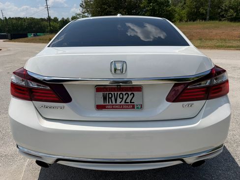 Used 2016 Honda Accord EX-L image 4