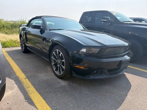 Used 2011 Ford Mustang GT Premium w/ 402A Rapid Spec Order Code RWD image 2