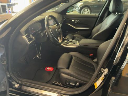 Used 2020 BMW 330i Sedan w/ Convenience Package image 3