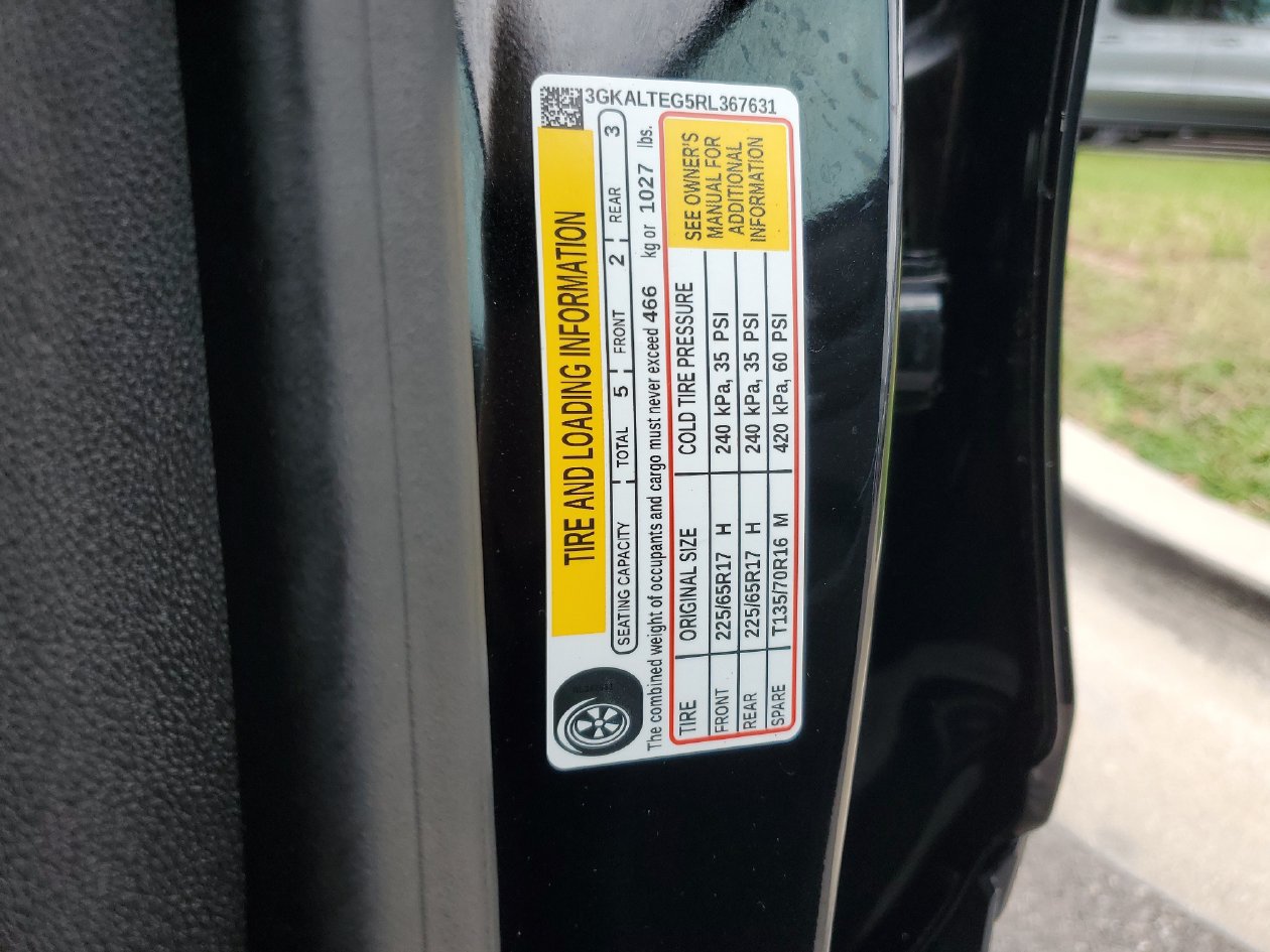 Used 2024 GMC Terrain SLE AWD/4WD image 31