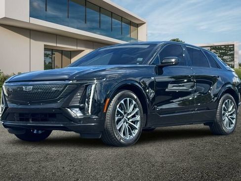 Certified 2024 Cadillac Lyriq Sport w/ LPO, Floor Liner Package AWD/4WD image 8