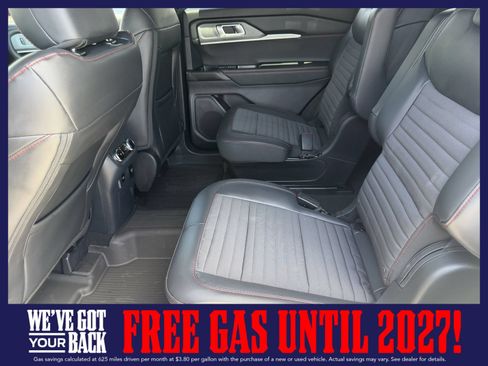New 2026 Ford Explorer ST-Line w/ ST-Line Street Pack RWD image 22