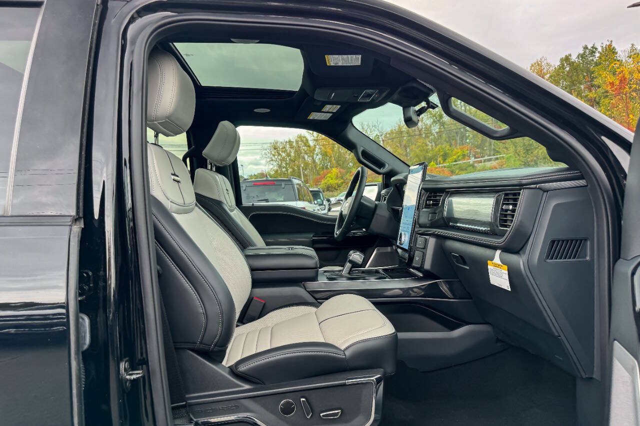 Used 2023 Ford F150 Lightning Platinum AWD/4WD image 13