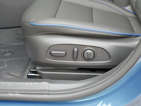 New 2026 Buick Envista Sport Touring w/ Convenience I Package image 21