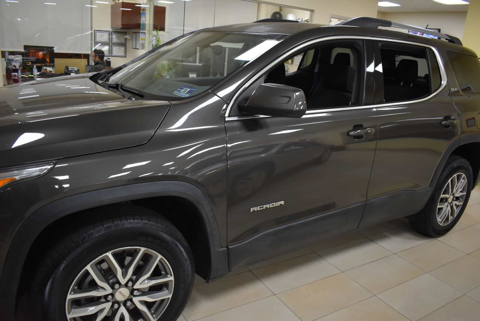 Used 2019 GMC Acadia SLE w/ Driver Alert Package I AWD/4WD image 54