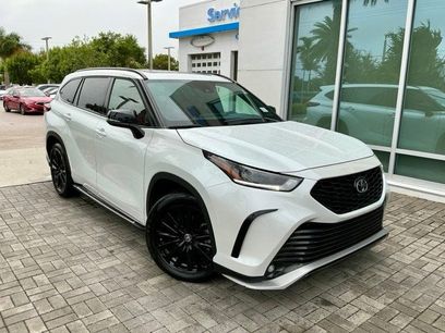 Used 2023 Toyota Highlander XSE