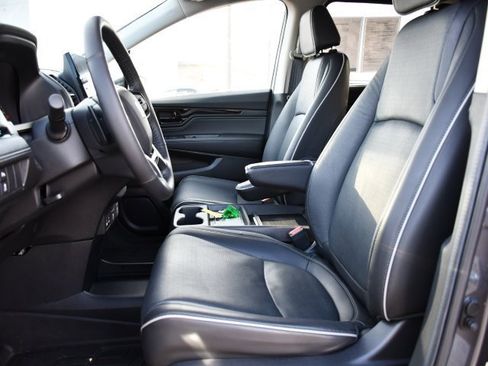 Used 2025 Honda Odyssey Elite image 13