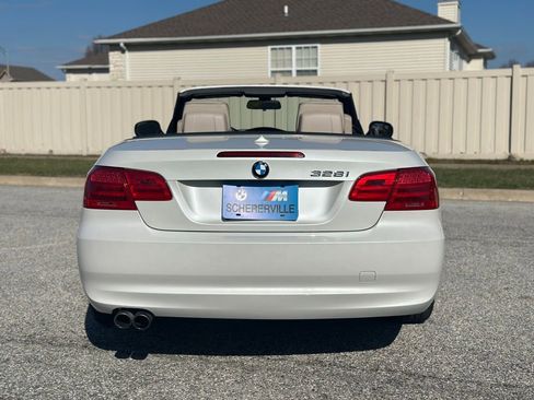 Used 2013 BMW 328i Convertible image 7