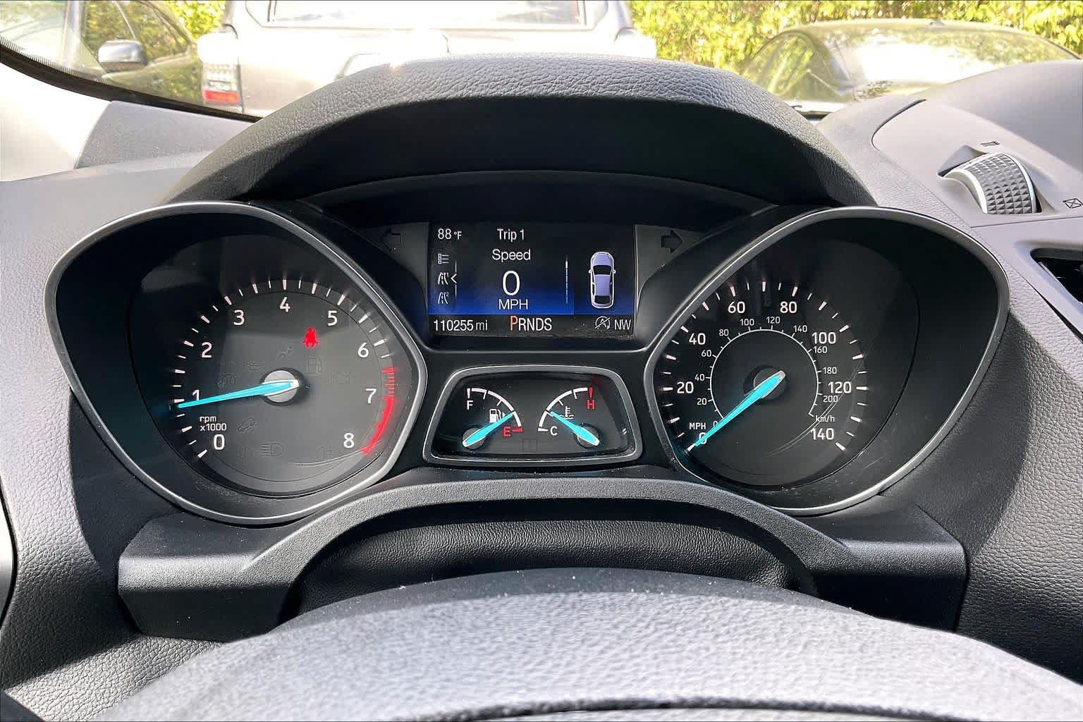 Used 2017 Ford Escape SE w/ Equipment Group 201A FWD image 25