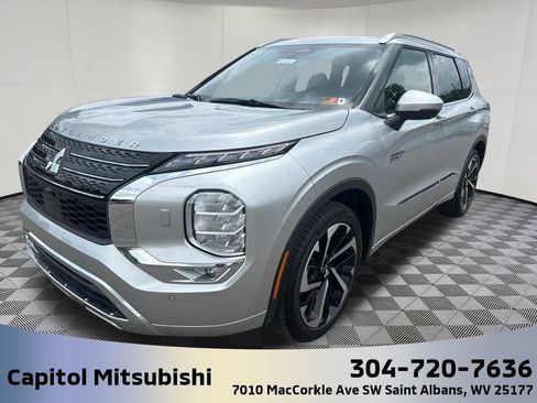 New 2025 Mitsubishi Outlander SEL image 4