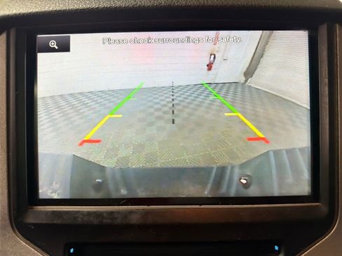 Used 2016 Ford F250 Lariat w/ Lariat Interior Package image 24