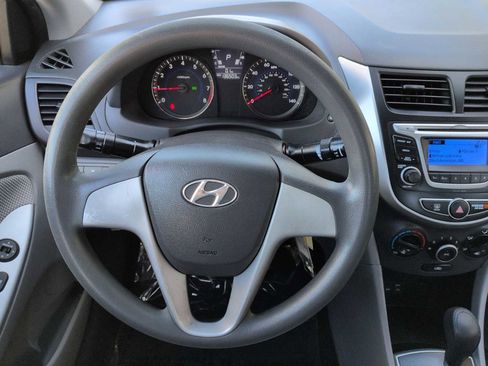 Used 2014 Hyundai Accent GLS image 23