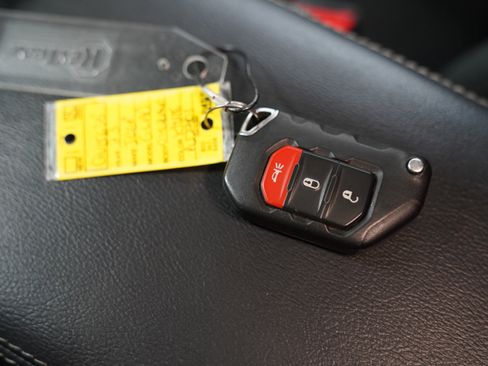 Used 2023 Jeep Gladiator Overland image 31