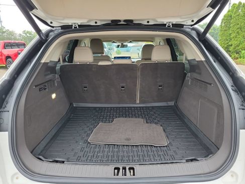 Used 2022 Lincoln Nautilus AWD w/ Premium Package image 6