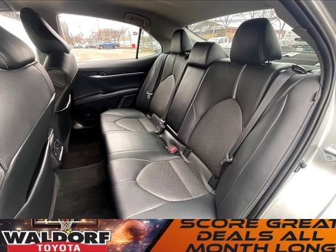 Used 2021 Toyota Camry XSE image 30
