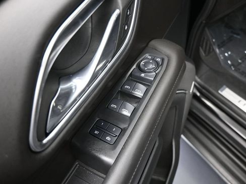 Used 2024 Chevrolet Tahoe LT RWD image 14