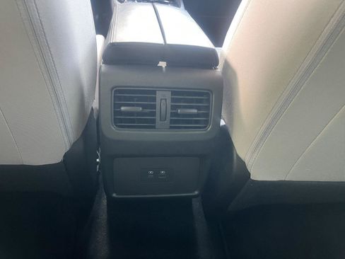 Used 2023 Nissan Rogue SV AWD/4WD image 22