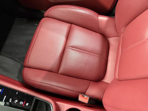 Certified 2023 Porsche Macan S AWD/4WD image 59