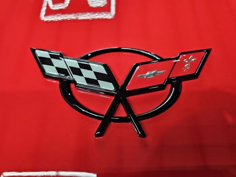 Used 1997 Chevrolet Corvette Coupe w/ Memory Pkg image 32