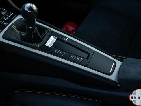 Used 2016 Porsche Cayman GT4 RWD image 37