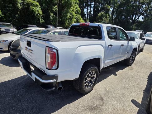 Used 2021 GMC Canyon AT4 AWD/4WD image 2