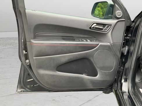 Used 2024 Dodge Durango GT RWD image 11