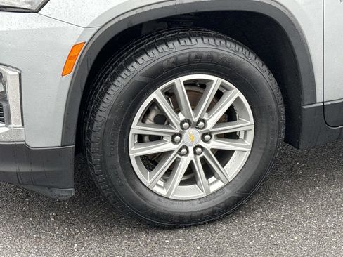 Used 2023 Chevrolet Traverse LT image 29