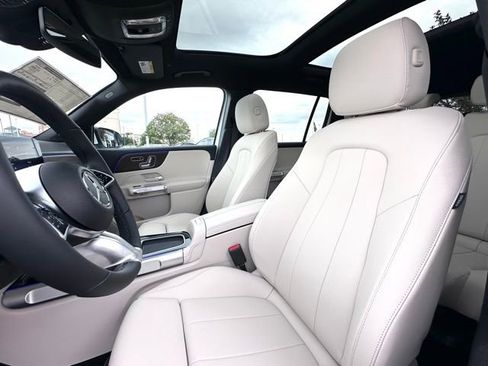 Certified 2026 Mercedes-Benz GLB 250 4MATIC image 23