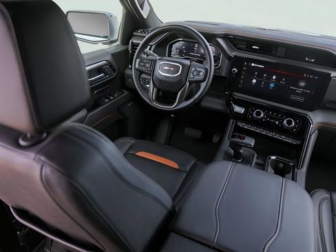 Used 2025 GMC Sierra 1500 AT4 image 28