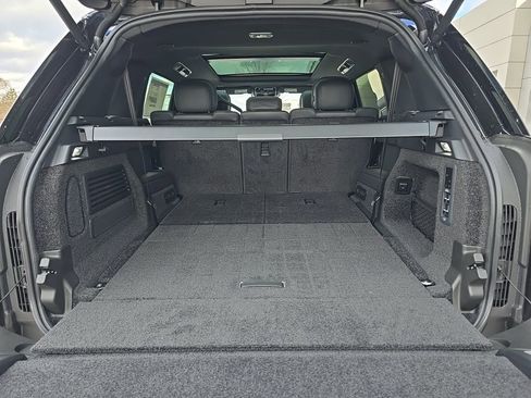 New 2026 Land Rover Range Rover Long Wheelbase SE AWD/4WD image 25