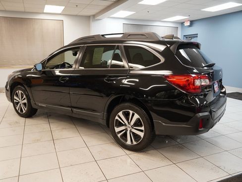Used 2018 Subaru Outback 3.6R Limited image 8