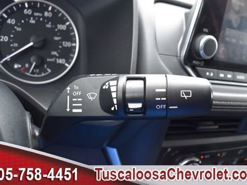 Used 2024 Nissan Rogue S AWD/4WD image 28