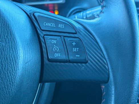 Used 2016 MAZDA MAZDA3 i Touring w/ Popular Equipment Package image 26