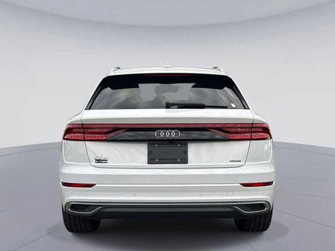 Used 2023 Audi Q8 Prestige image 4