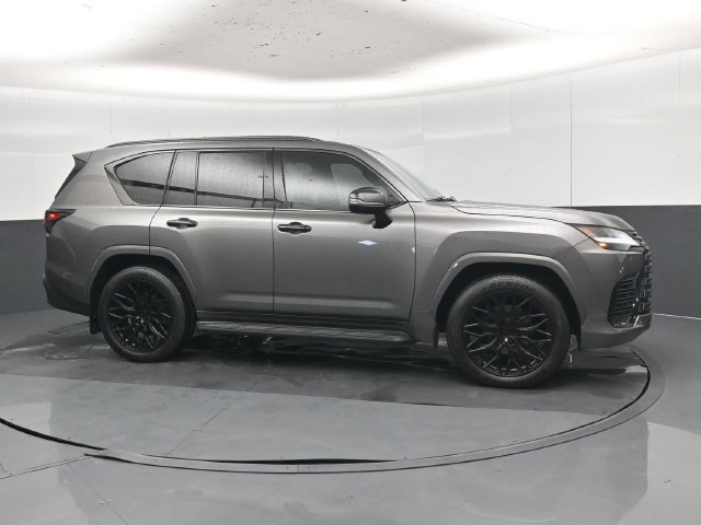 Used 2026 Lexus LX 600 4WD w/ Appearance Package image 34