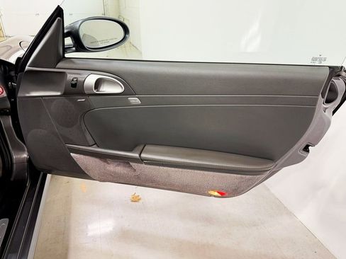 Used 2005 Porsche Boxster S RWD image 30