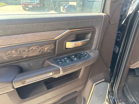 Used 2025 RAM 3500 Longhorn w/ Max Tow Package AWD/4WD image 5