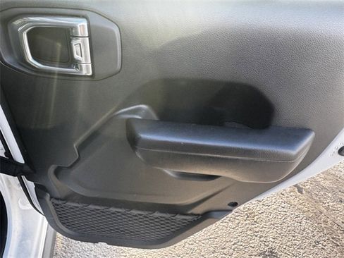 Certified 2021 Jeep Wrangler Unlimited Islander image 16