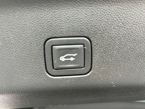 Used 2024 Cadillac Escalade Sport Platinum w/ Heavy-Duty Trailer Package AWD/4WD image 49