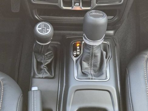 New 2026 Jeep Gladiator Sport AWD/4WD image 15