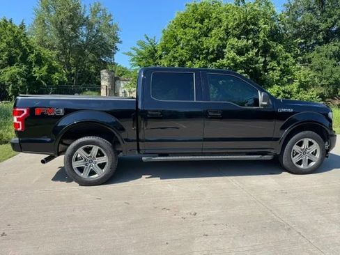 Used 2018 Ford F150 XLT w/ Equipment Group 302A Luxury AWD/4WD image 6