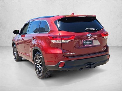 Used 2017 Toyota Highlander SE AWD/4WD image 7